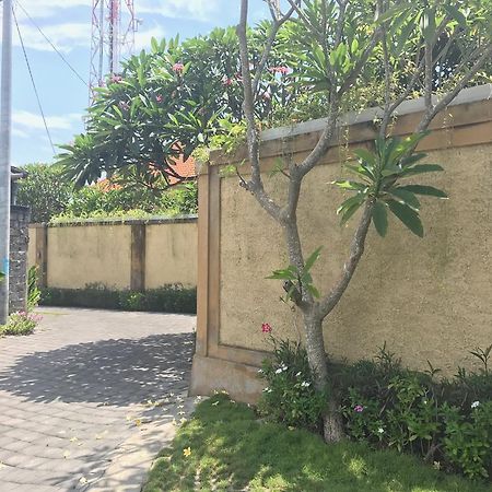 Astana Made Villas Sanur  Exterior photo